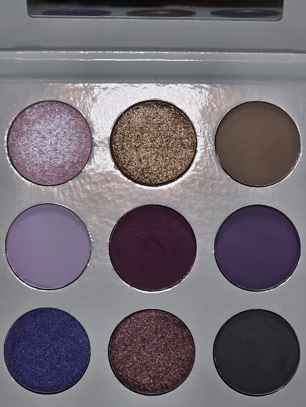 KYLIE COSMETICS PRESSED POWDER EYESHADOW PALETTE—THE PURPLE PALETTE